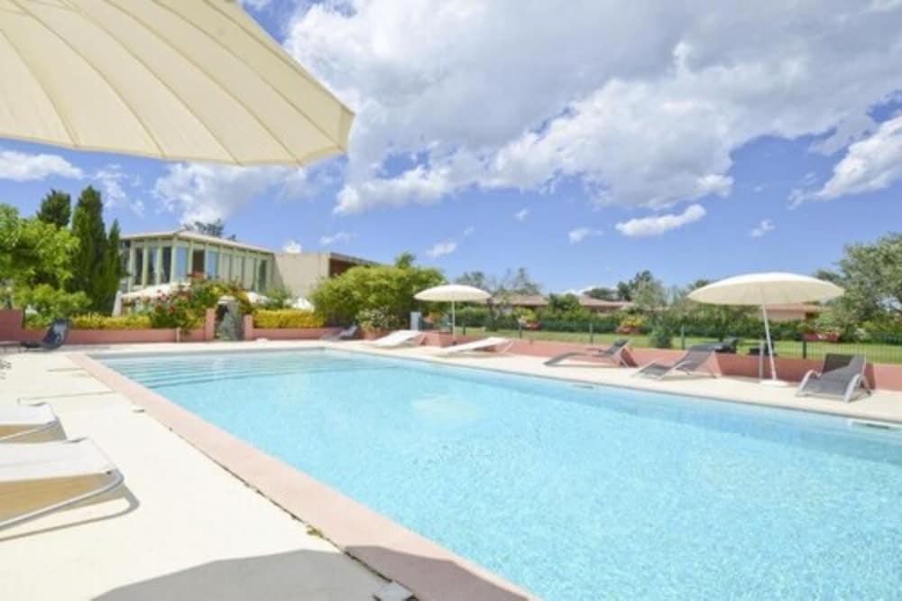 Hotel Les Jardins Lucciana  Exterior photo